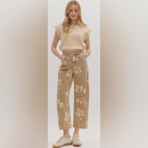 Loving/women’s NWT Floral High Rise Barrel Denim Jeans - Tan Size S - Picture 3 of 13